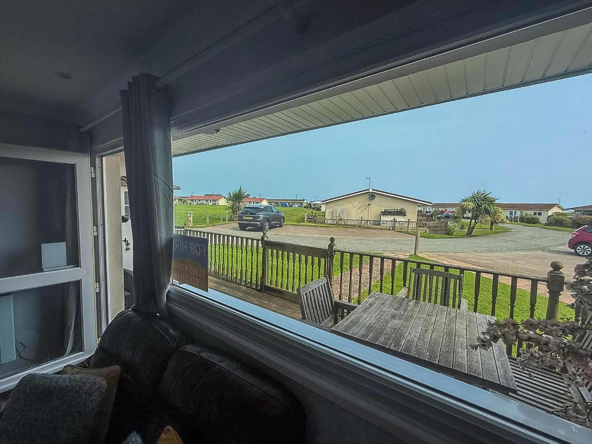 For Hire At Rainbows End Near A Beautiful Norfolk Ref 31039r Bacton (Norfolk)